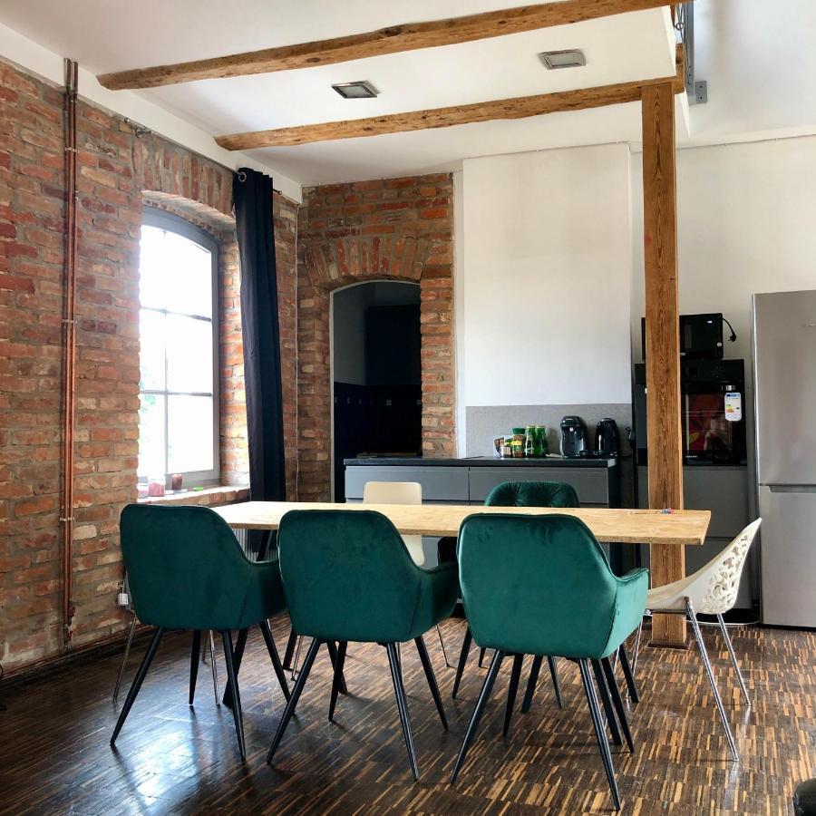 Apartamenty Stara Winiarnia Валч Екстер'єр фото
