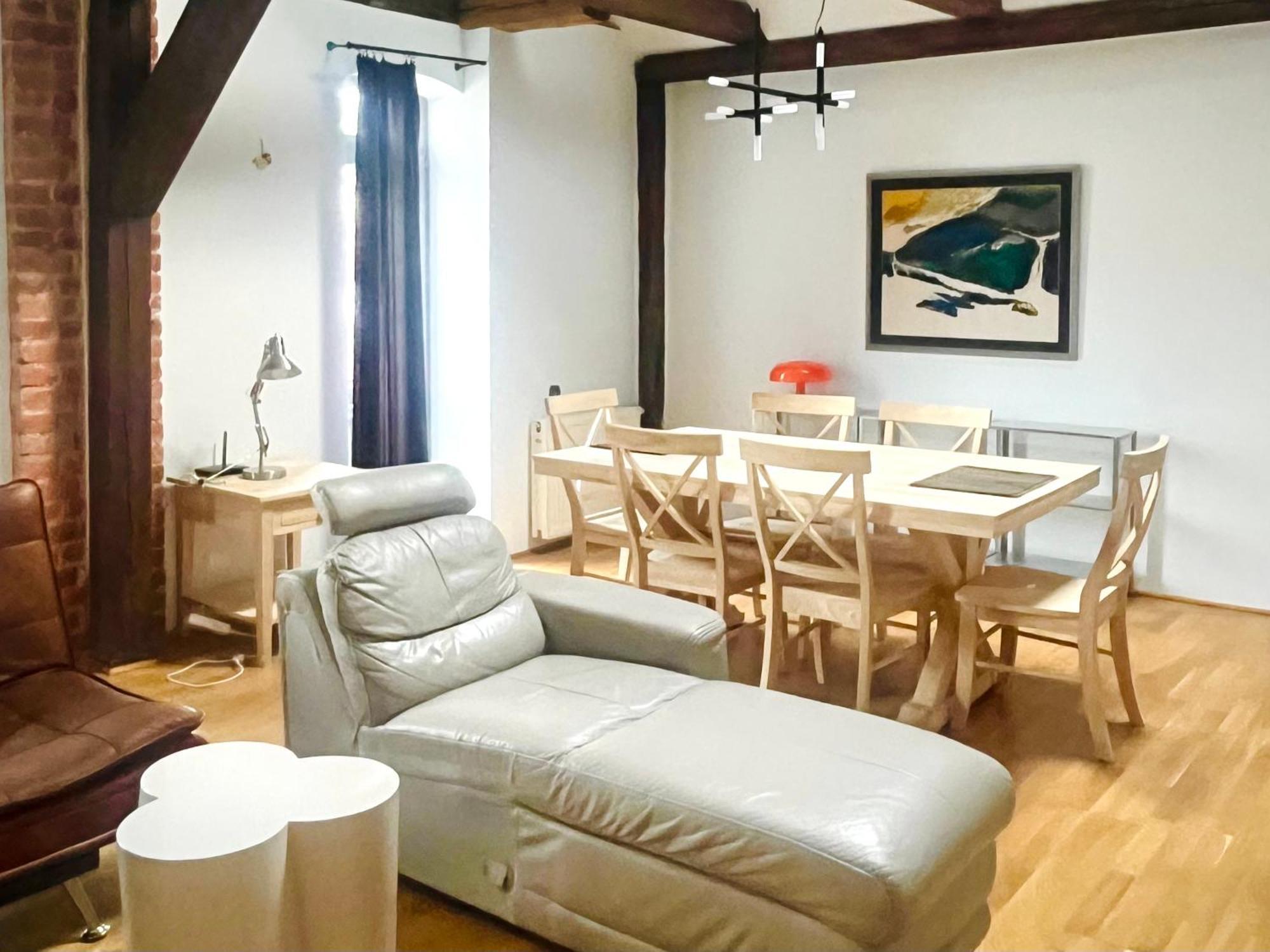 Apartamenty Stara Winiarnia Валч Екстер'єр фото